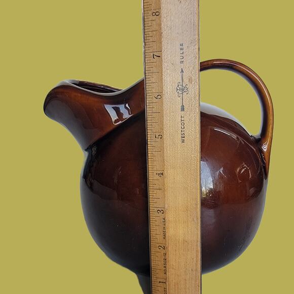 Vintage 1950s Franciscan Tilted Ball Pitcher in Brown - Picture 5 of 5